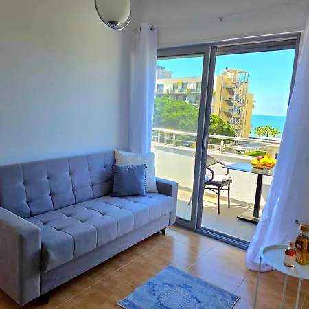 Apartment One Bedroom In Golem 077 *
